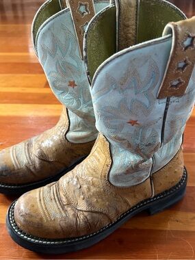 Ariat Two-Tone Tan and Light Blue Western Heeled Boots broken in! Authentic wear